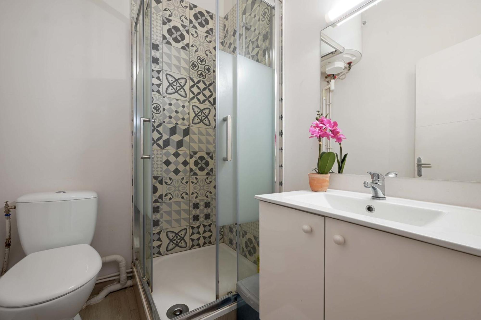 파리 2 Bed Modern Fully Furnish Flat,Close To Buttes Chaumon Park 아파트 외부 사진